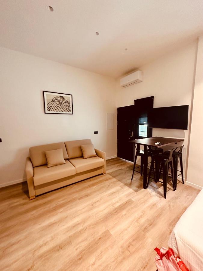 Apartamentos Sunsets Malaga Centro Kültér fotó